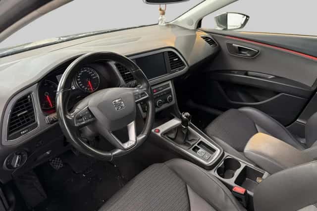 SEAT Leon (2017) thumbnail 4