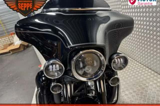 HARLEY-DAVIDSON FLHTCUI (2005) thumbnail 5