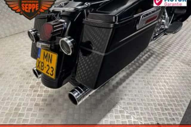 HARLEY-DAVIDSON FLHTCUI (2005) thumbnail 6