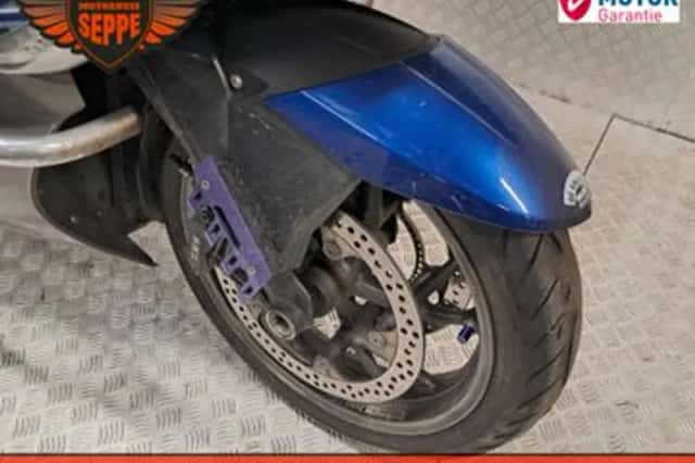 BMW K (2013) thumbnail 3