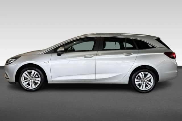 Opel Astra (2018) thumbnail 2