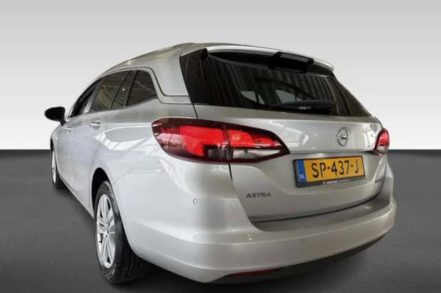 Opel Astra (2018) thumbnail 3