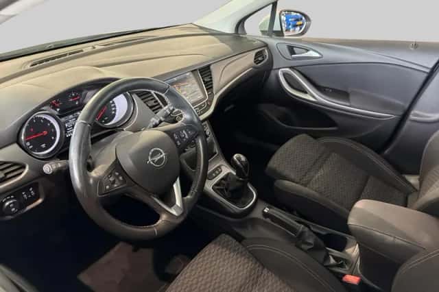 Opel Astra (2018) thumbnail 4