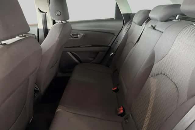 SEAT Leon (2015) thumbnail 6