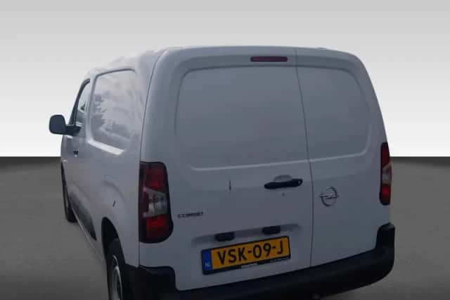 Opel Combo (2022) thumbnail 3