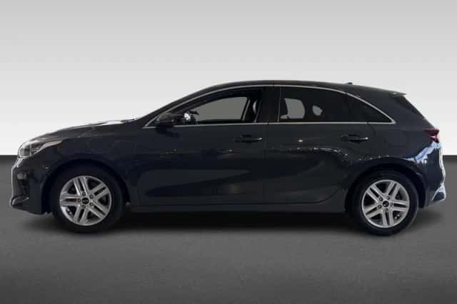 Kia Ceed (2021) thumbnail 2