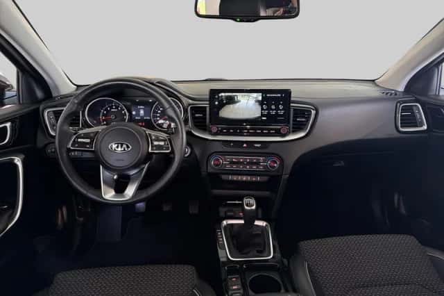 Kia Ceed (2021) thumbnail 5