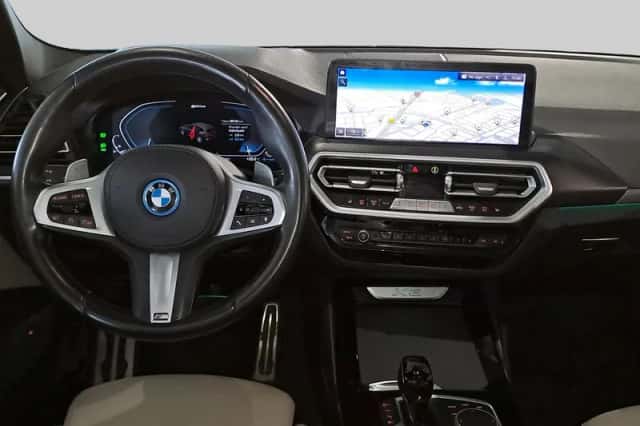 BMW X3 (2022) thumbnail 4