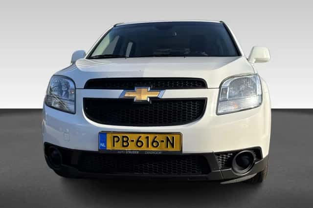 Chevrolet Orlando (2012) thumbnail 6