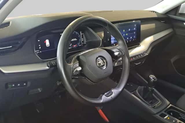 Škoda Octavia (2020) thumbnail 4