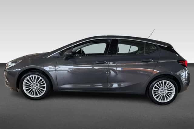 Opel Astra (2016) thumbnail 2