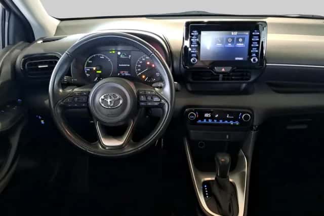 Toyota Yaris (2021) thumbnail 5