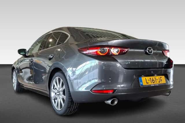 Mazda 3 (2021) thumbnail 3