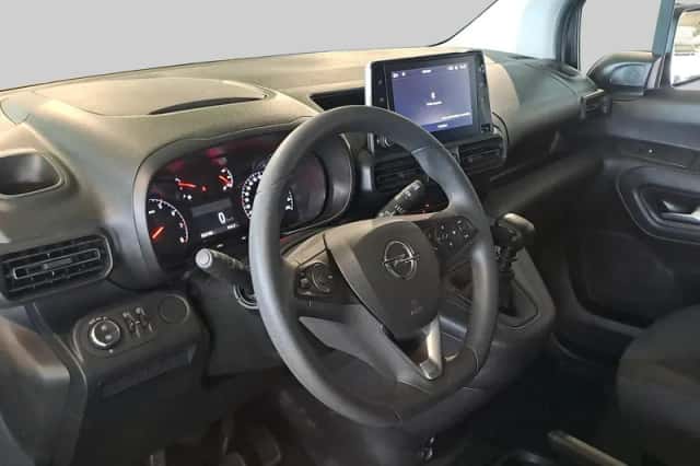 Opel Combo (2023) thumbnail 4