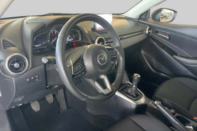 Mazda 2 (2021) thumbnail 4