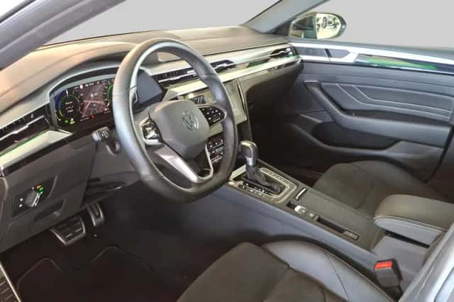 Volkswagen Arteon (2022) thumbnail 4
