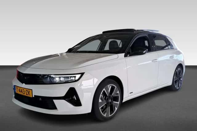 Opel Astra (2023) thumbnail 1