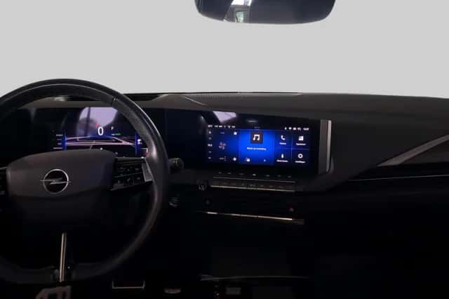 Opel Astra (2023) thumbnail 5