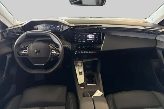 Peugeot 408 (2024) thumbnail 5