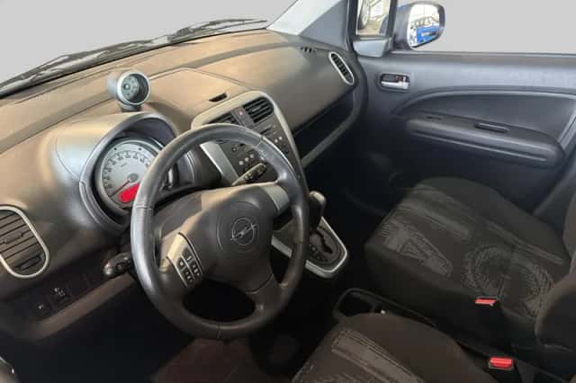Opel Agila (2012) thumbnail 4
