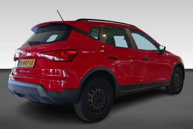 SEAT Arona (2021) thumbnail 5