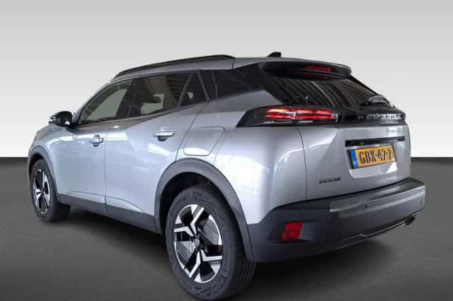 Peugeot 2008 (2024) thumbnail 4