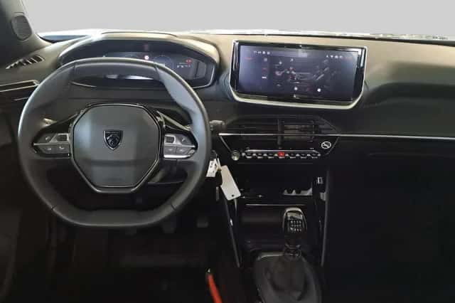 Peugeot 2008 (2024) thumbnail 6