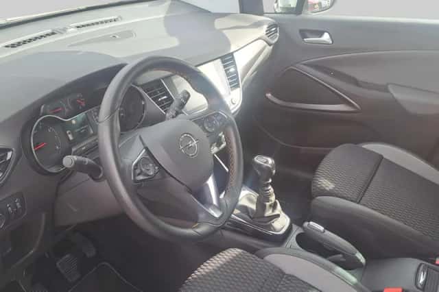 Opel Crossland X (2019) thumbnail 4