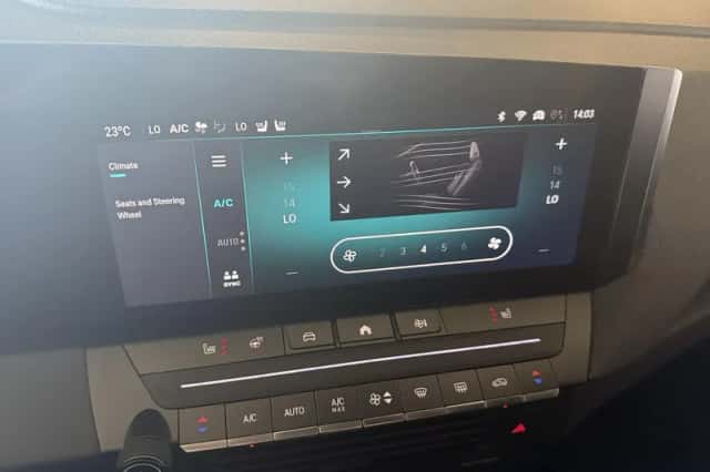 Opel Astra (2025) thumbnail 4