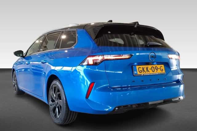 Opel Astra (2024) thumbnail 3