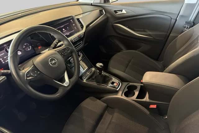 Opel Grandland (2023) thumbnail 4