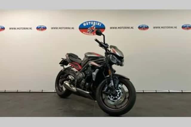 TRIUMPH STREET (2020) thumbnail 2