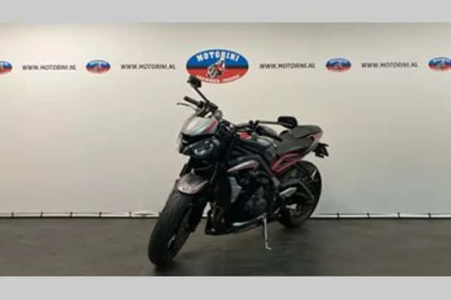 TRIUMPH STREET (2020) thumbnail 3