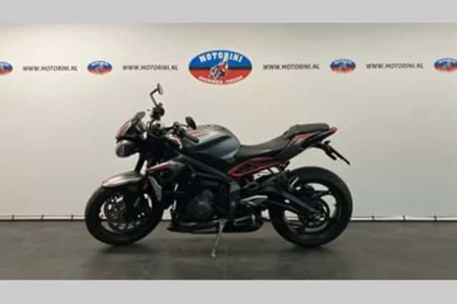 TRIUMPH STREET (2020) thumbnail 4