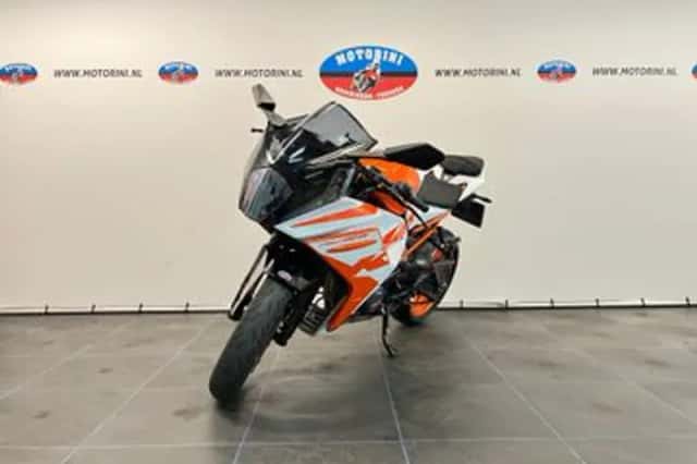 KTM RC (2023) thumbnail 3