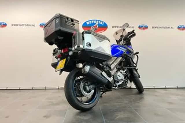 Suzuki V-STROM (2020) thumbnail 4