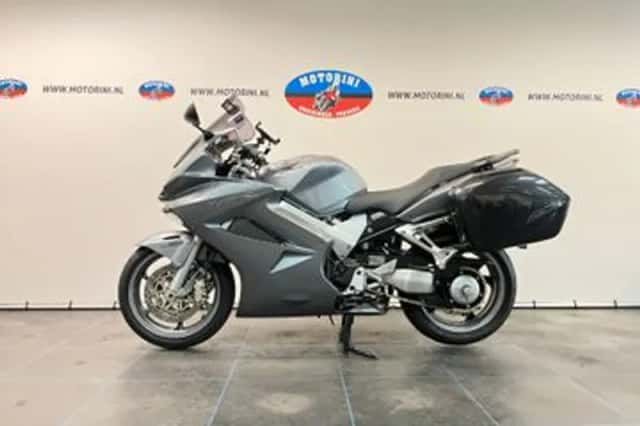Honda VFR (2008) thumbnail 3