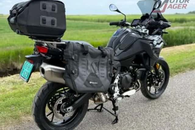 BMW F (2024) thumbnail 5