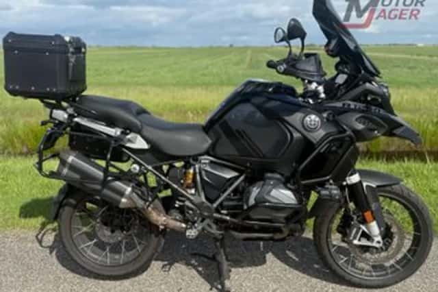 BMW R (2022) thumbnail 5