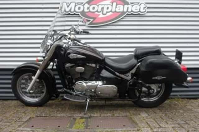 Suzuki VL800 (2004) thumbnail 2