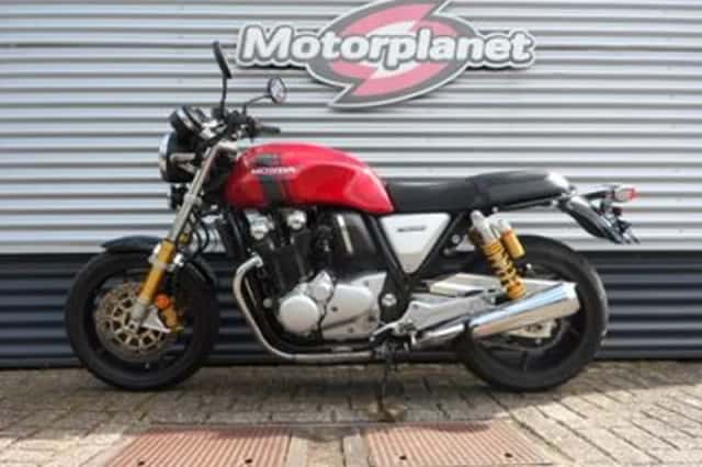 Honda CB1100RS (2018) thumbnail 2