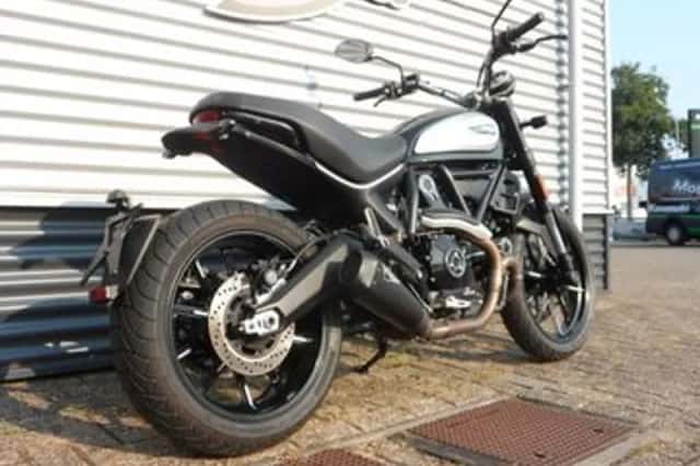 DUCATI SCRAMBLER (2019) thumbnail 3
