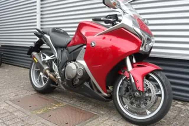 Honda VFR (2010) thumbnail 6