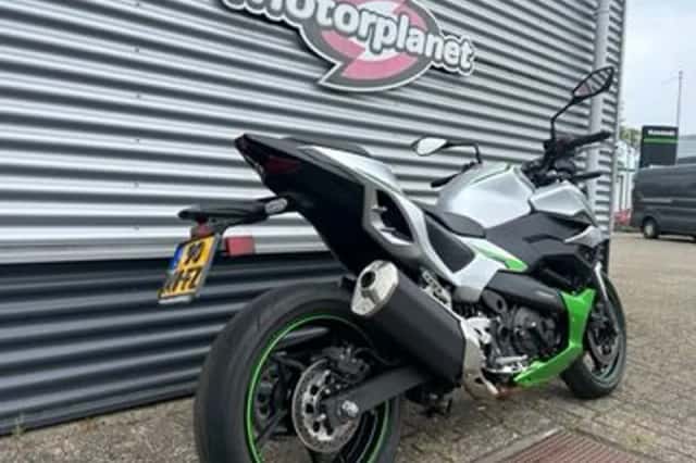 KAWASAKI NINJA (2024) thumbnail 4