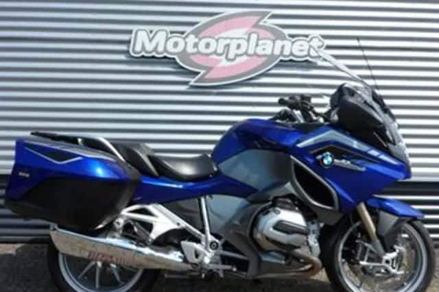 BMW R (2016) thumbnail 1