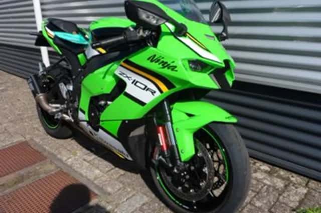 KAWASAKI NINJA (2025) thumbnail 5