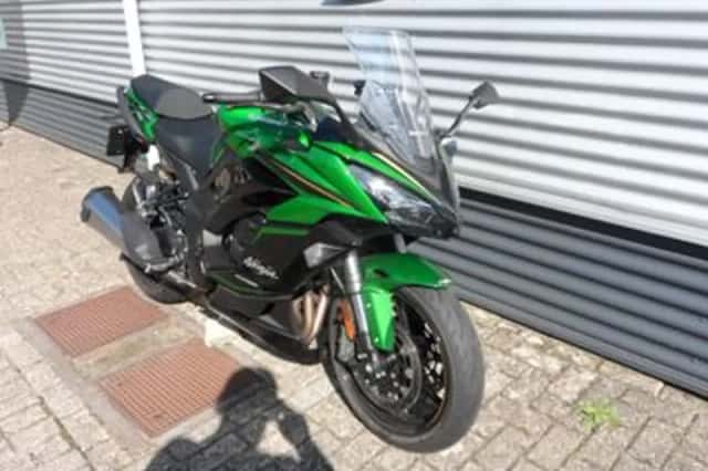 KAWASAKI NINJA (2025) thumbnail 3