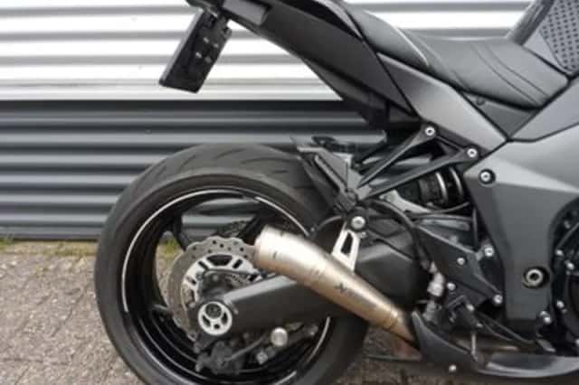 KAWASAKI Z1000 (2013) thumbnail 3