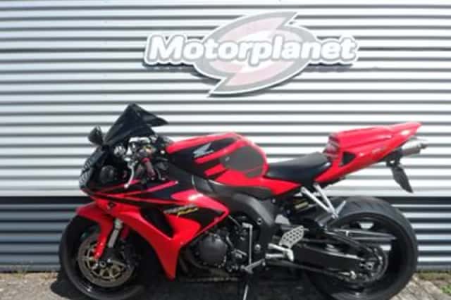 Honda CBR (2006) thumbnail 2