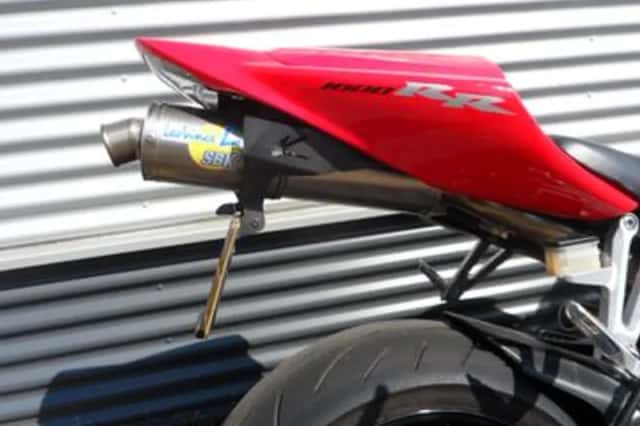 Honda CBR (2006) thumbnail 3